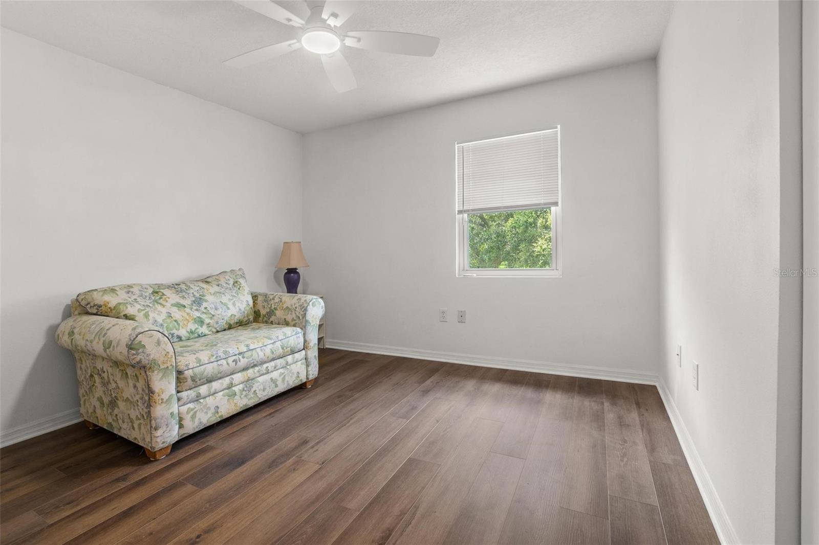1256 Center St Property Photo 31