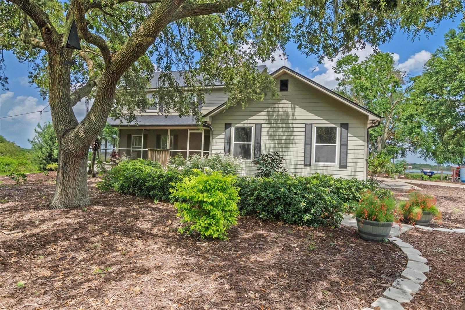 1256 Center St Property Photo 47