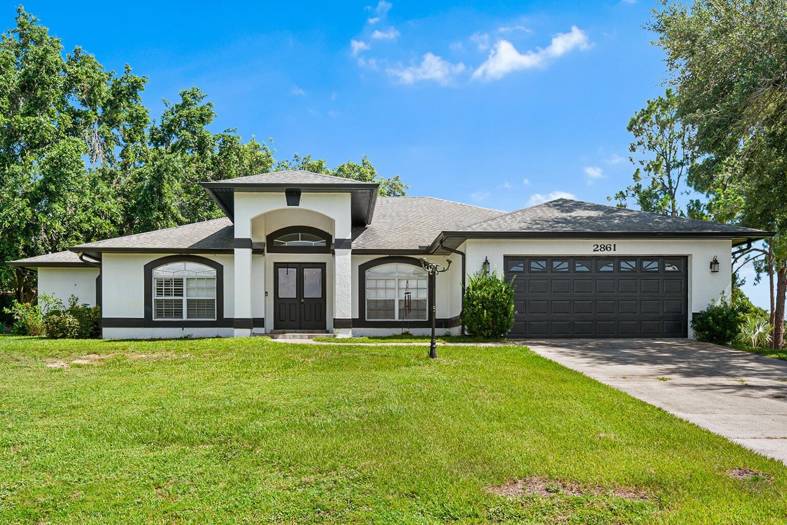 2861 Pond View Dr Property Photo 1