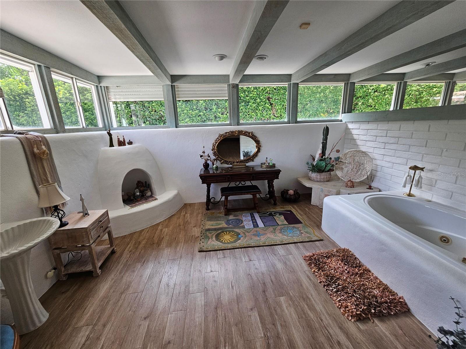 200 Island Way Property Photo 25
