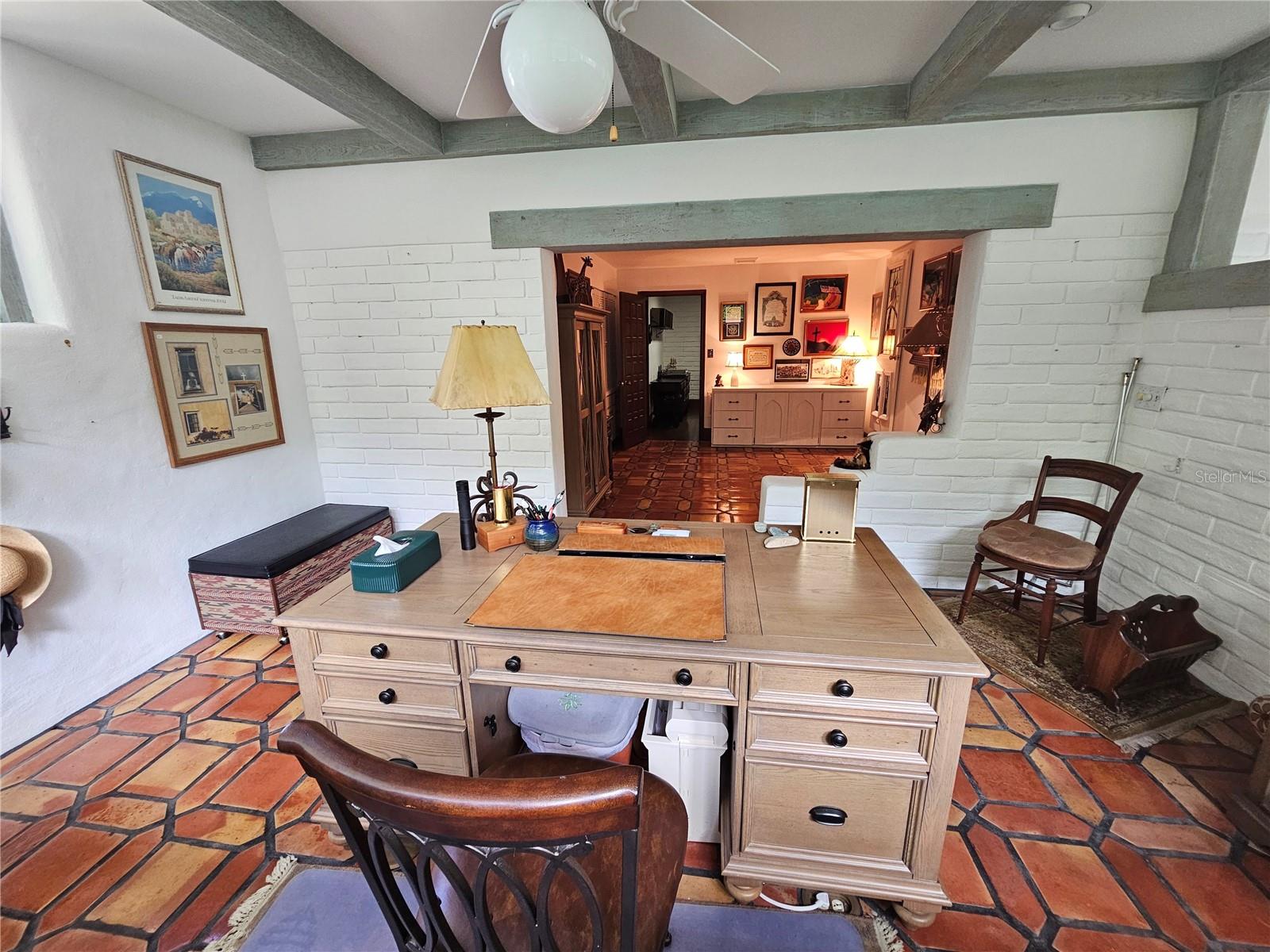 200 Island Way Property Photo 31