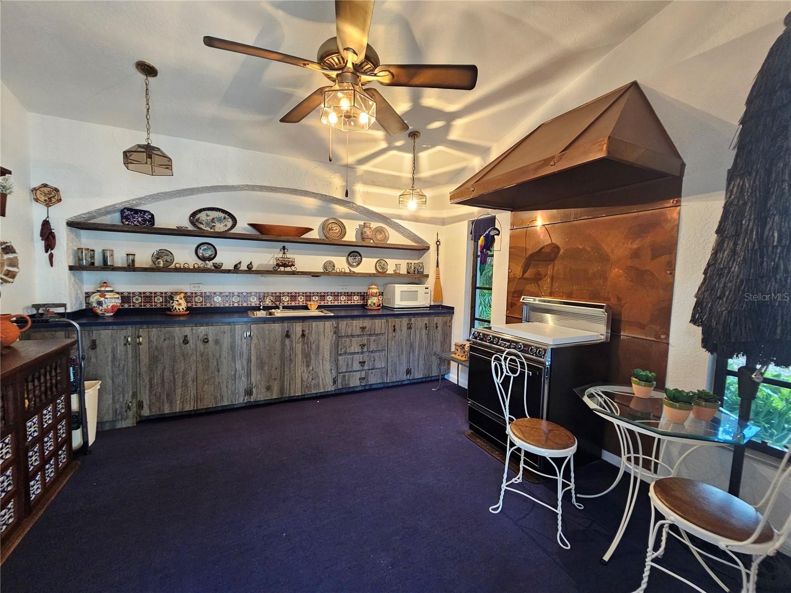 200 Island Way Property Photo 41