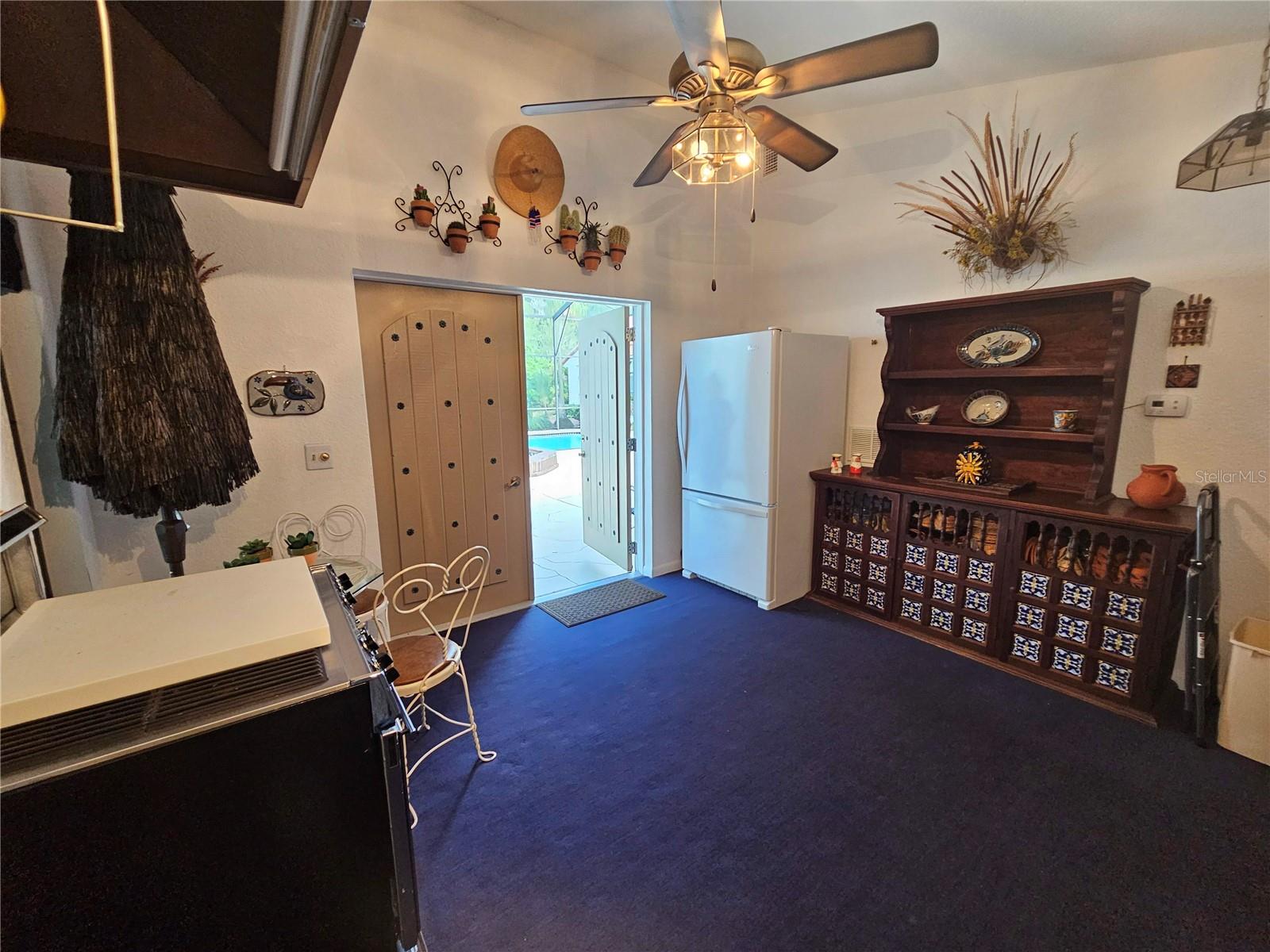 200 Island Way Property Photo 42