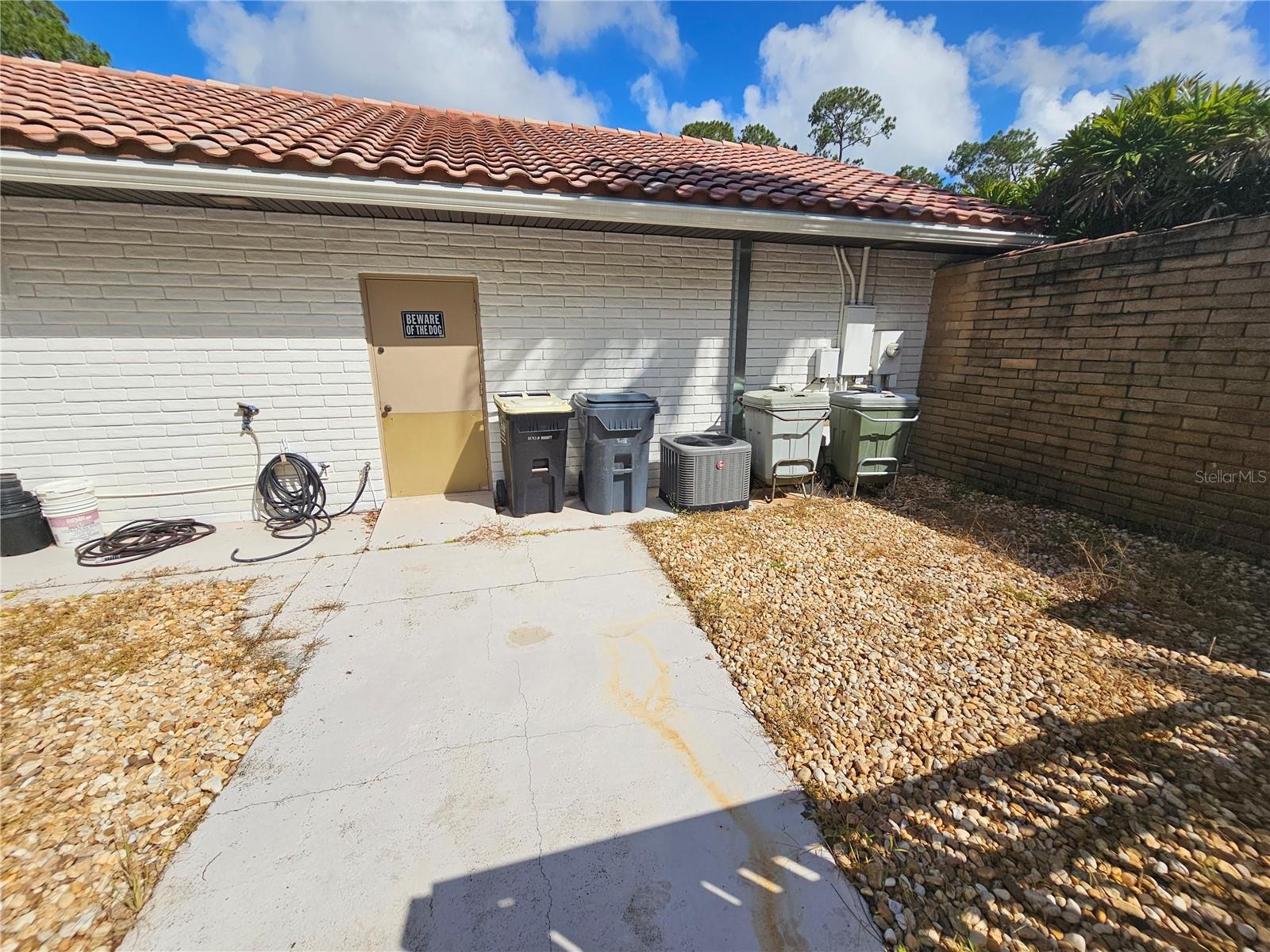 200 Island Way Property Photo 57