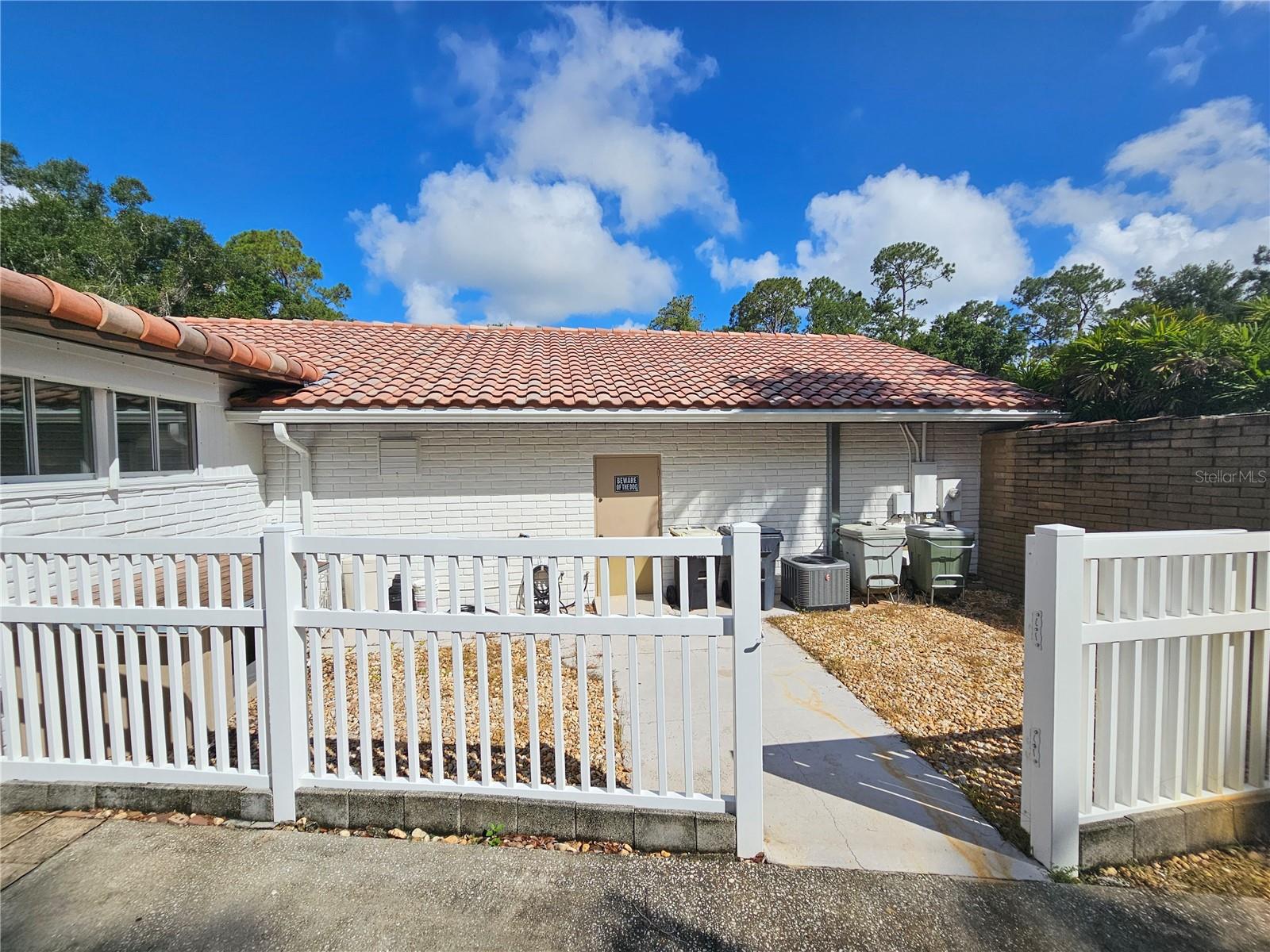 200 Island Way Property Photo 58