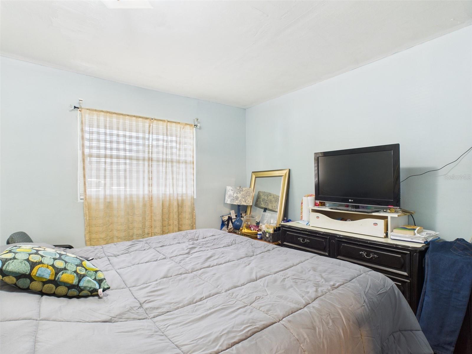 2119 W Patterson St Property Photo 9