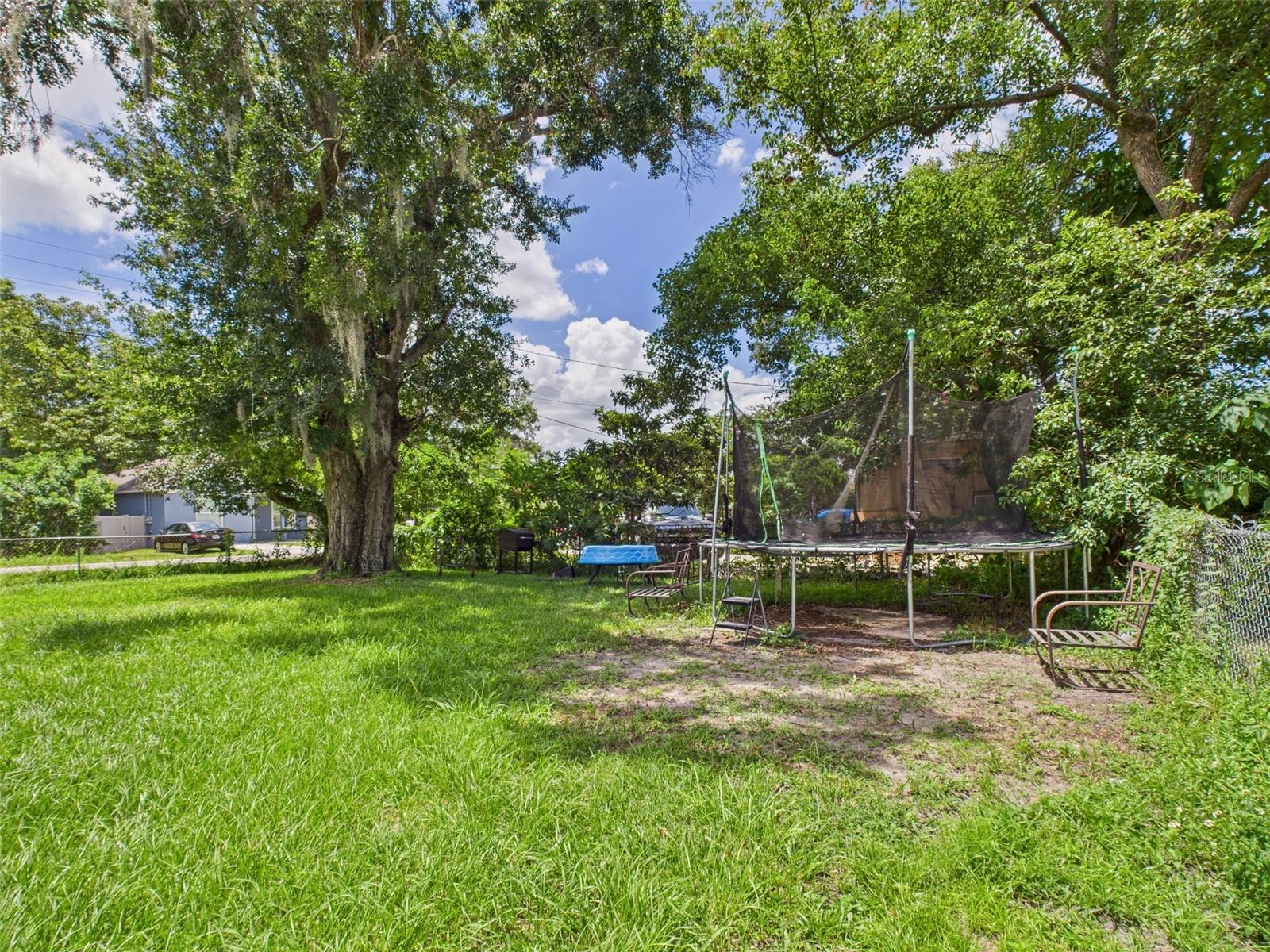 2119 W Patterson St Property Photo 19