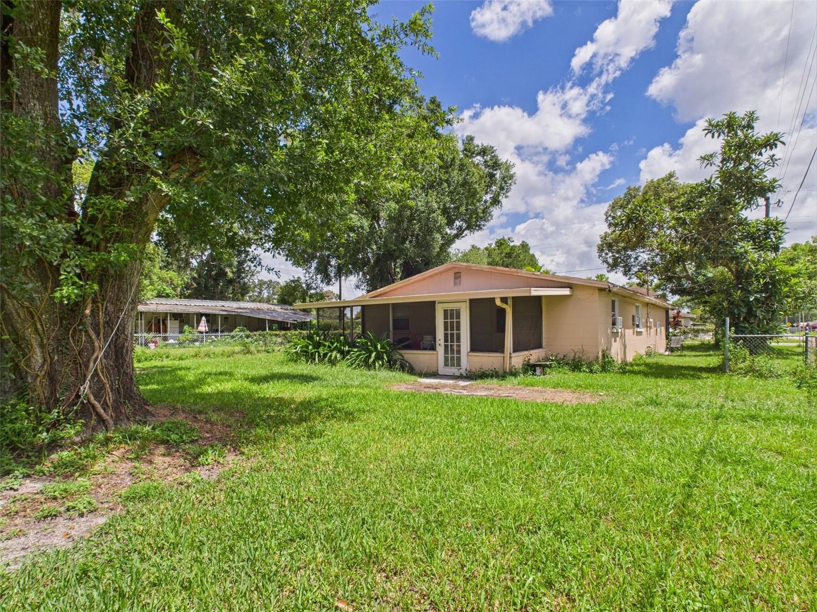 2119 W Patterson St Property Photo 21