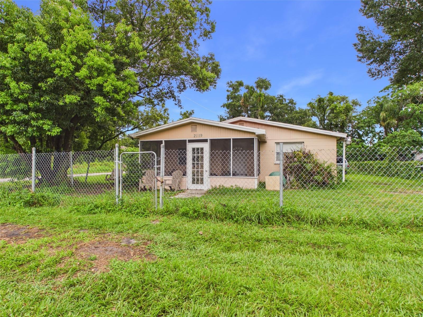 2119 W Patterson St Property Photo 35