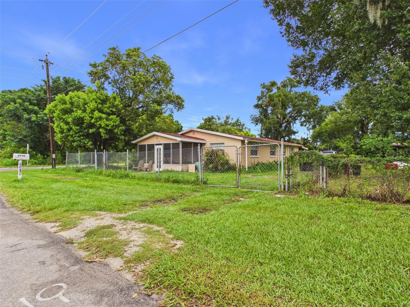 2119 W Patterson St Property Photo 36
