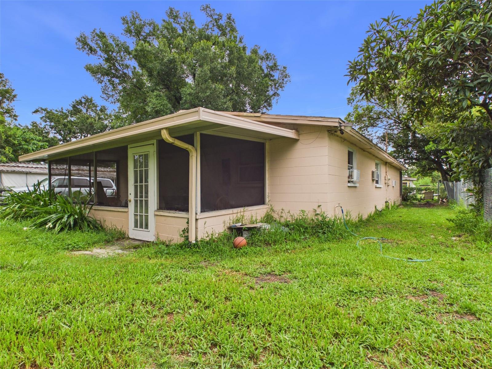 2119 W Patterson St Property Photo 45
