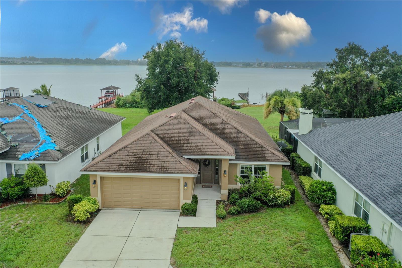 4027 Island Lakes Dr Property Photo 1