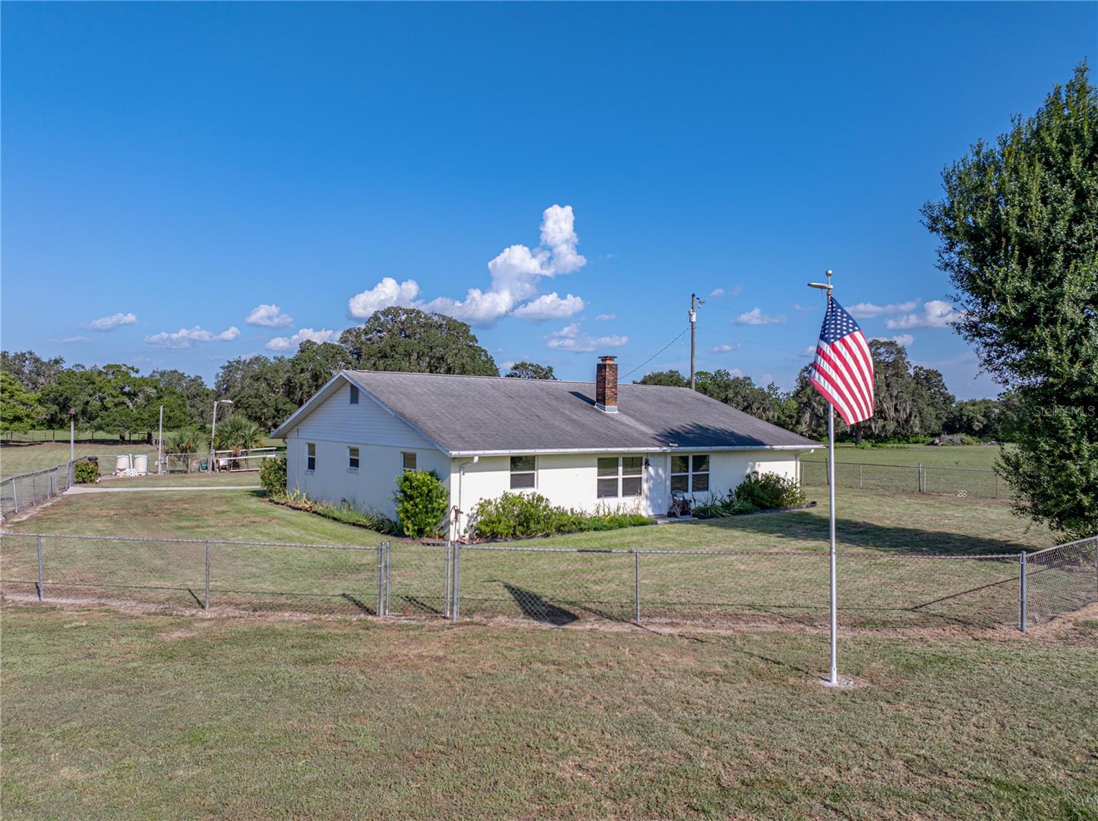 1040 Backbone Rd Property Photo 1