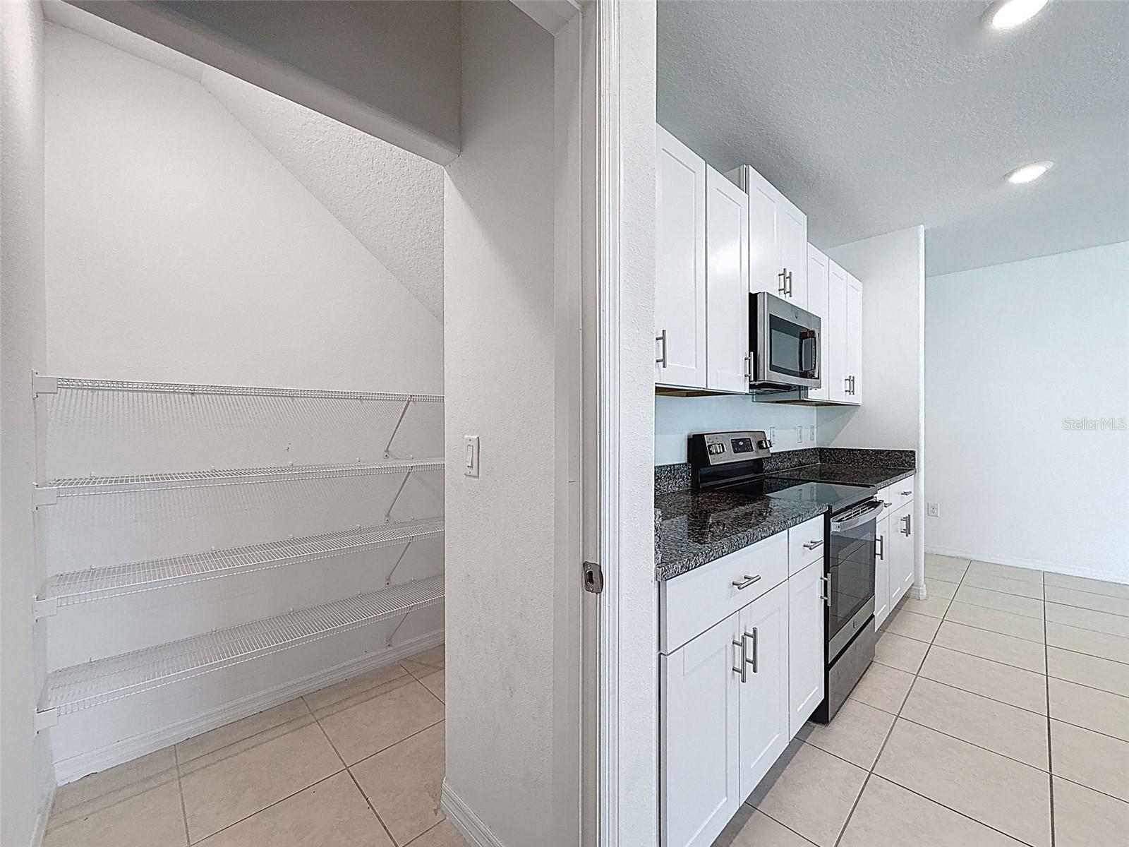 4395 Trotters Way Property Photo 10