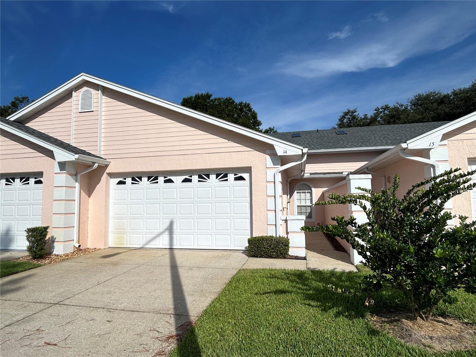 14 Enclave Dr Property Photo 2