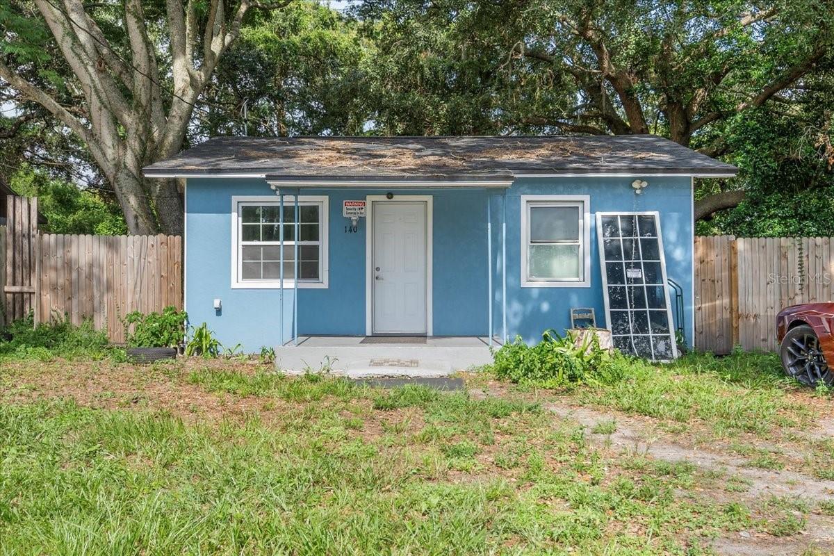 140 Colorado Ave Property Photo 1