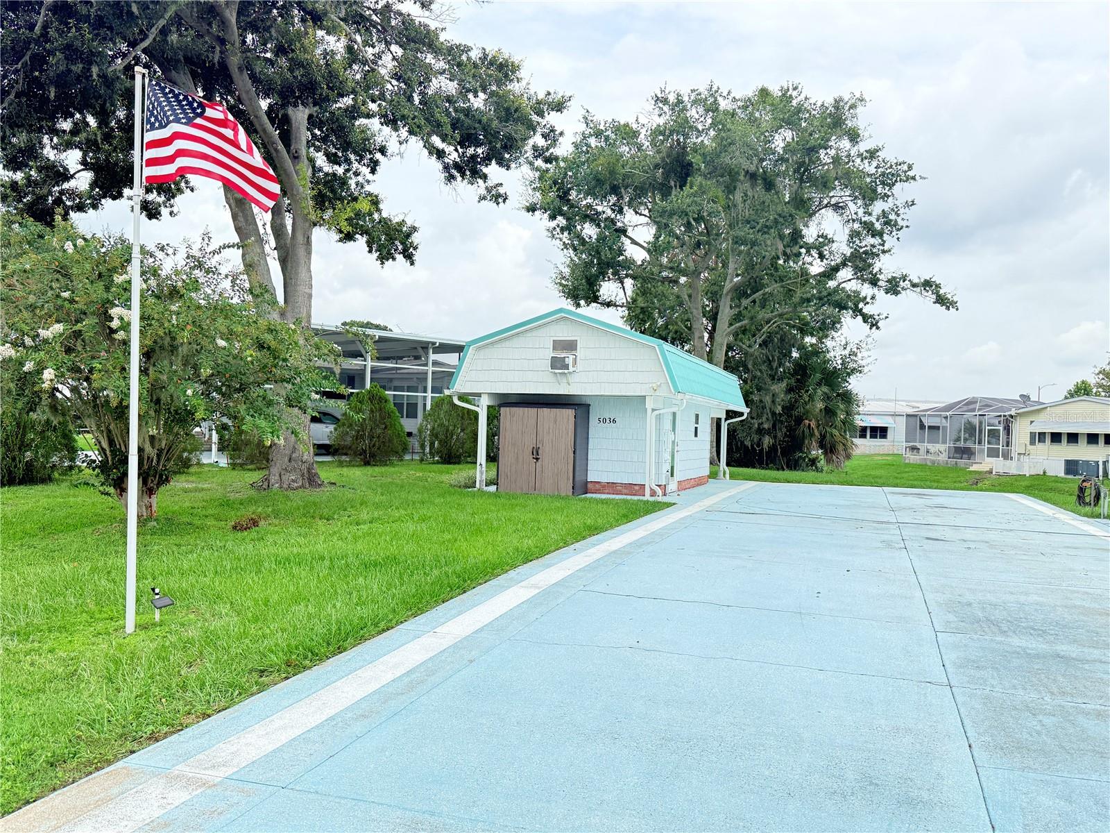 5036 SHORE LINE DR Property Photo 1