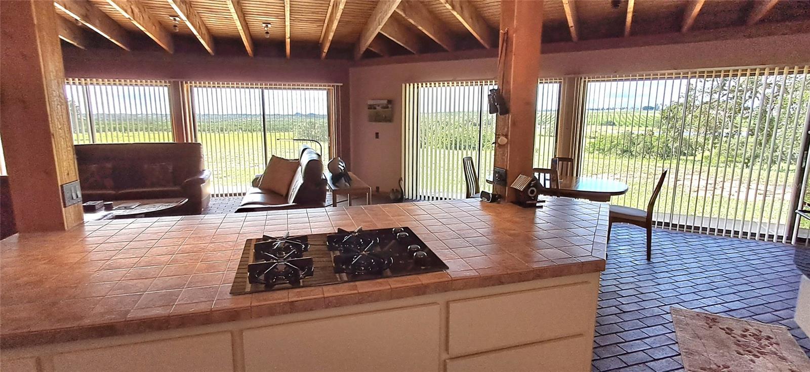 2741 Edwards Rd Property Photo 14