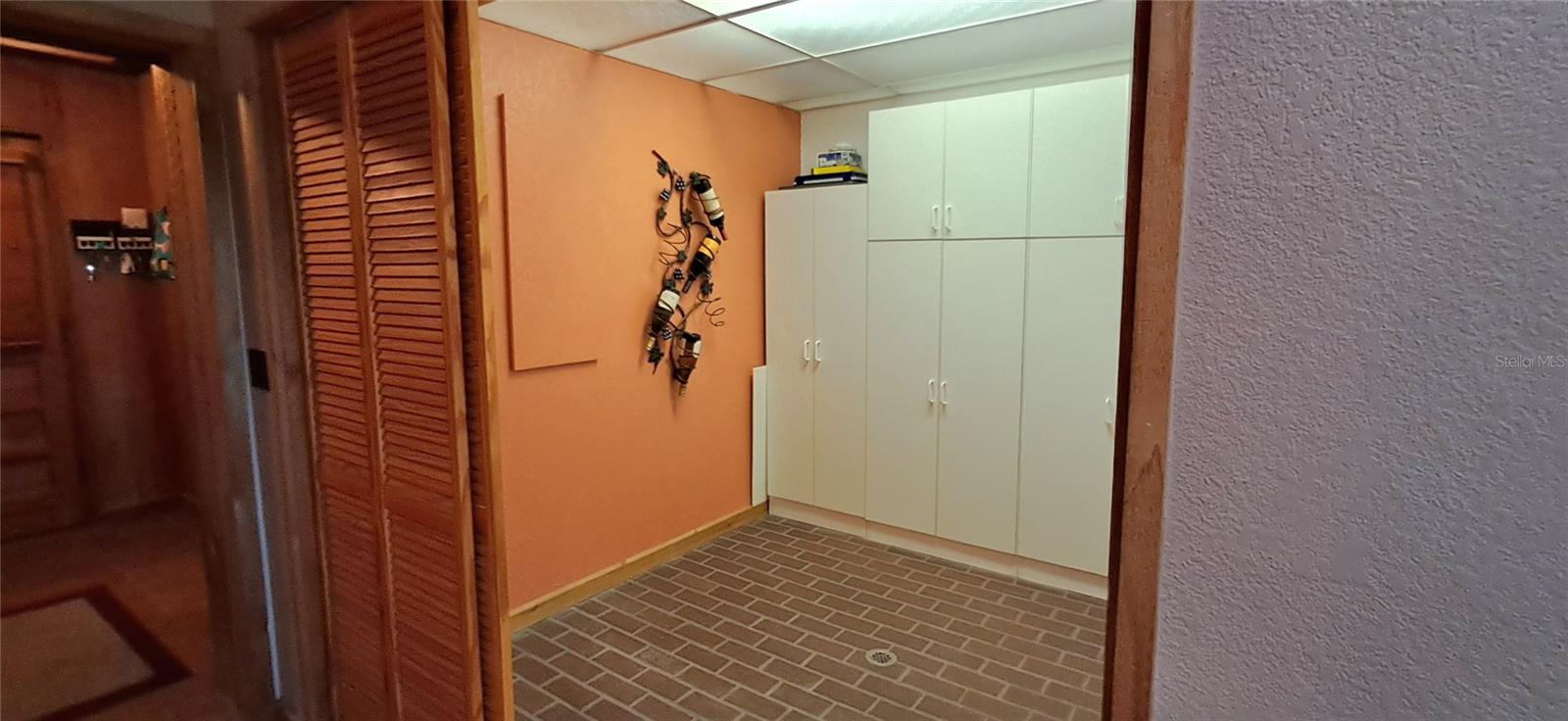 2741 Edwards Rd Property Photo 24