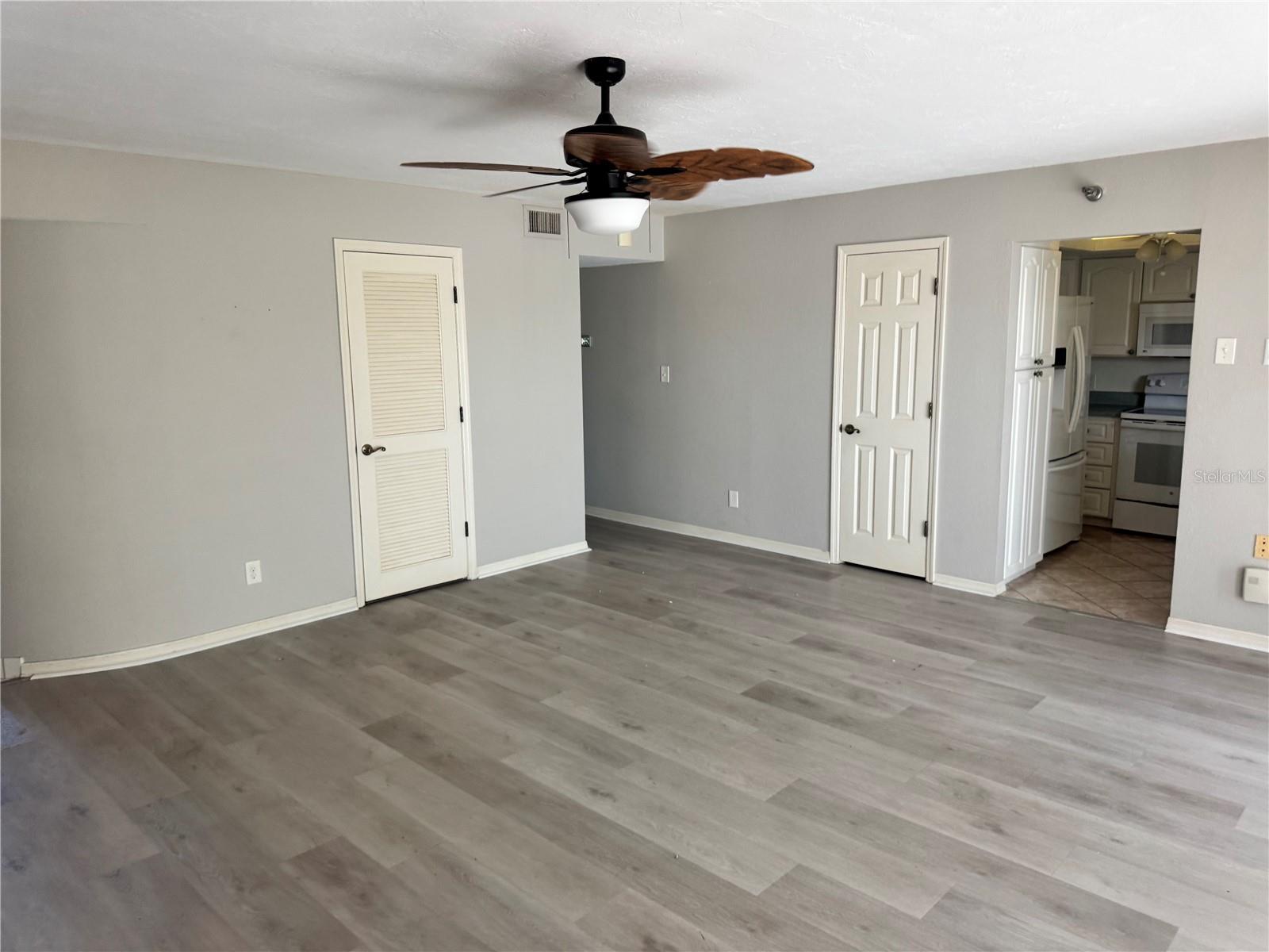 23465 Harborview Rd #824 Property Photo 12
