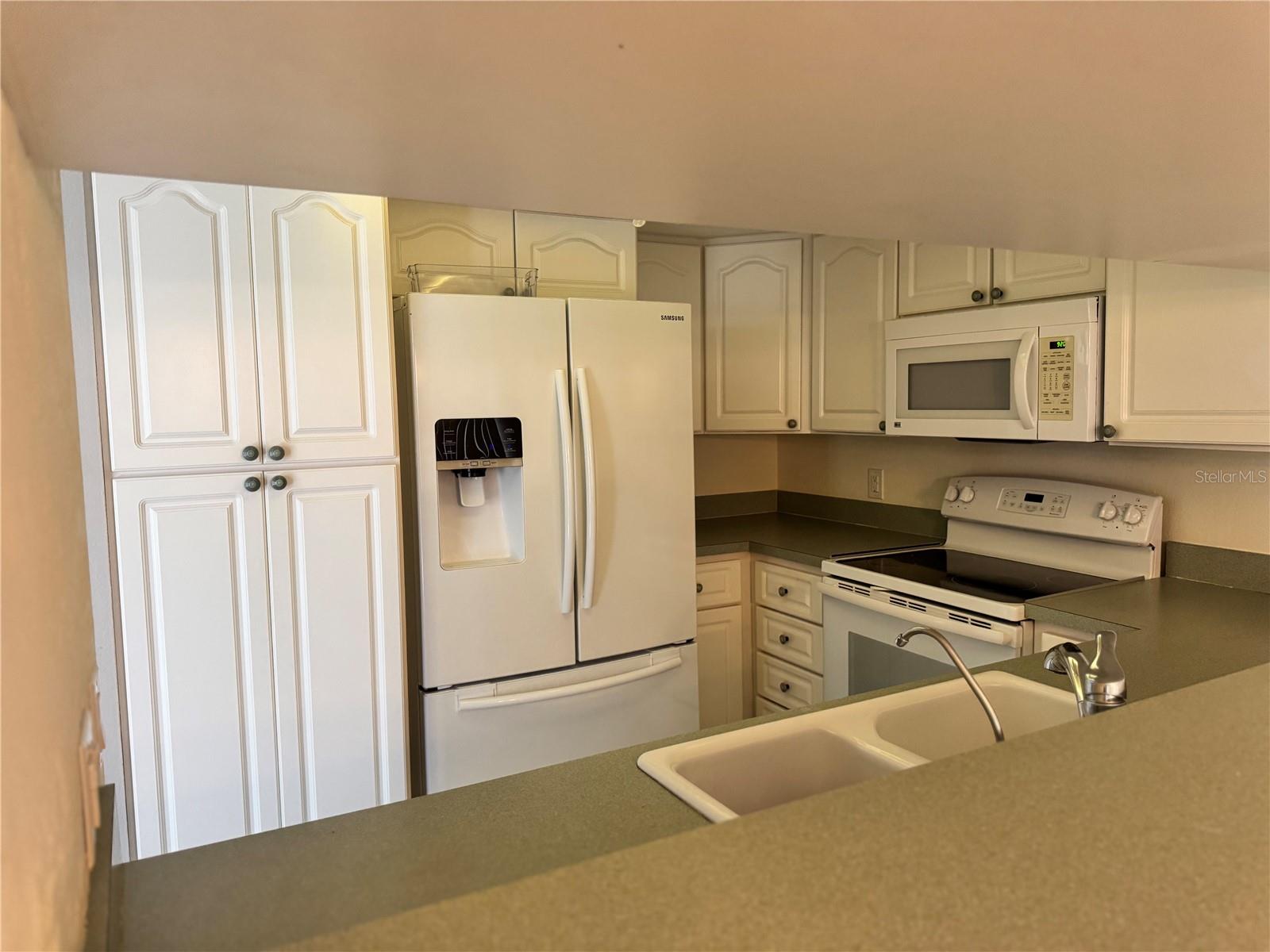 23465 Harborview Rd #824 Property Photo 18