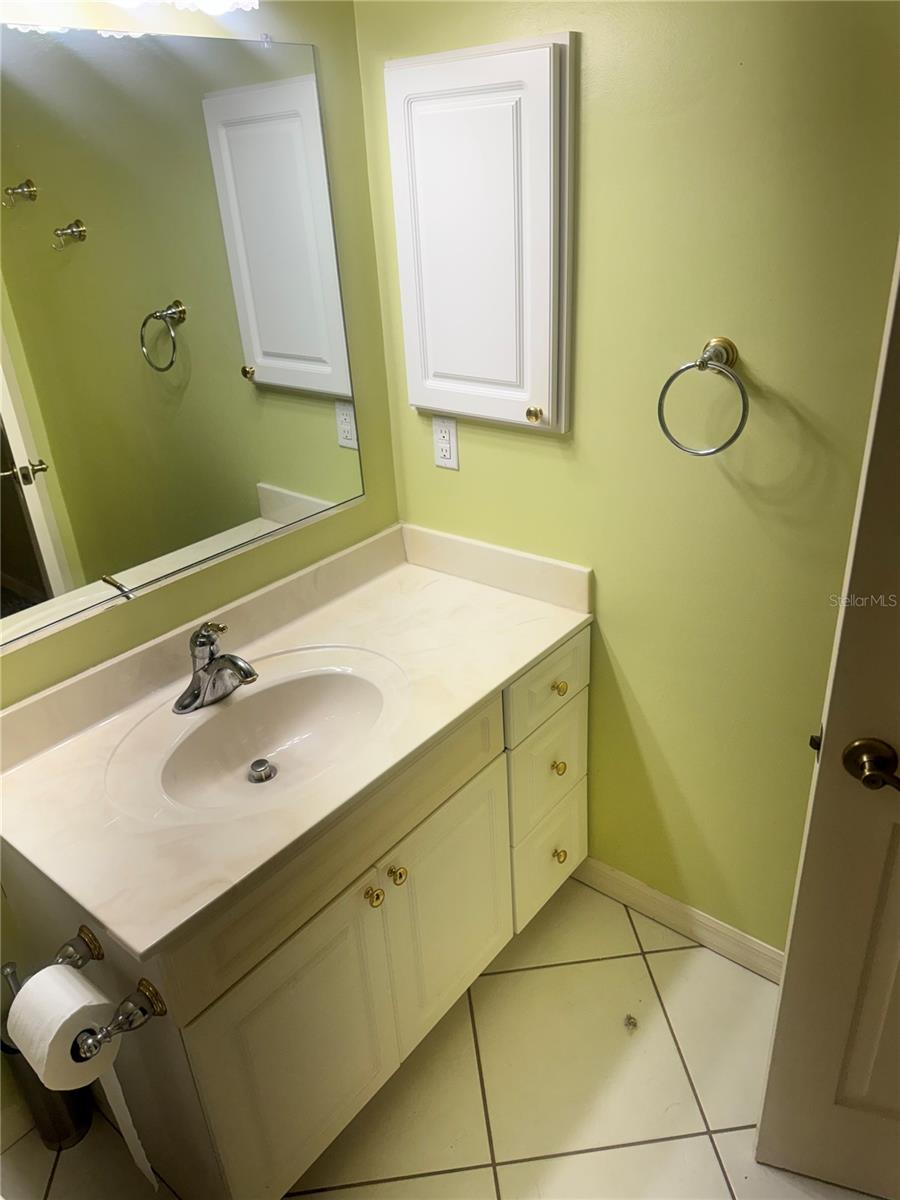 23465 Harborview Rd #824 Property Photo 37