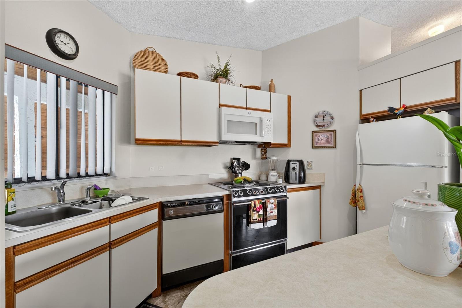 4729 Casablanca #c25 Property Photo 8