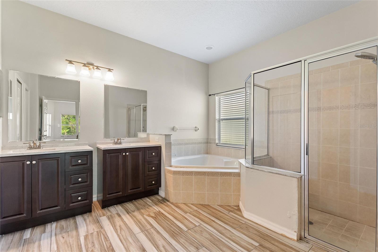 4039 Navigator Way Property Photo 16