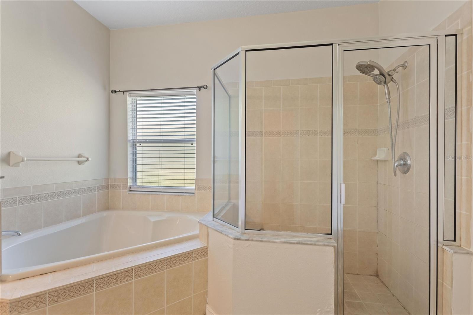 4039 Navigator Way Property Photo 17