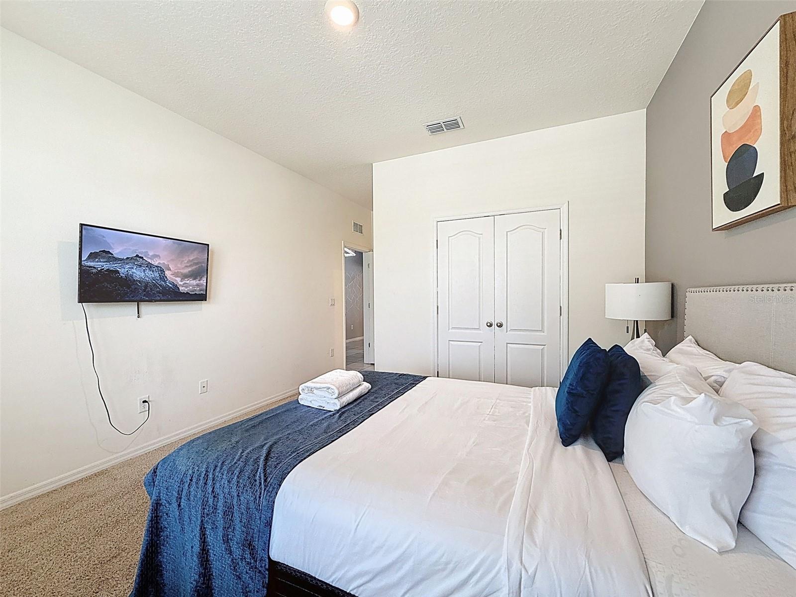 7511 Oakmoss Loop Property Photo 31