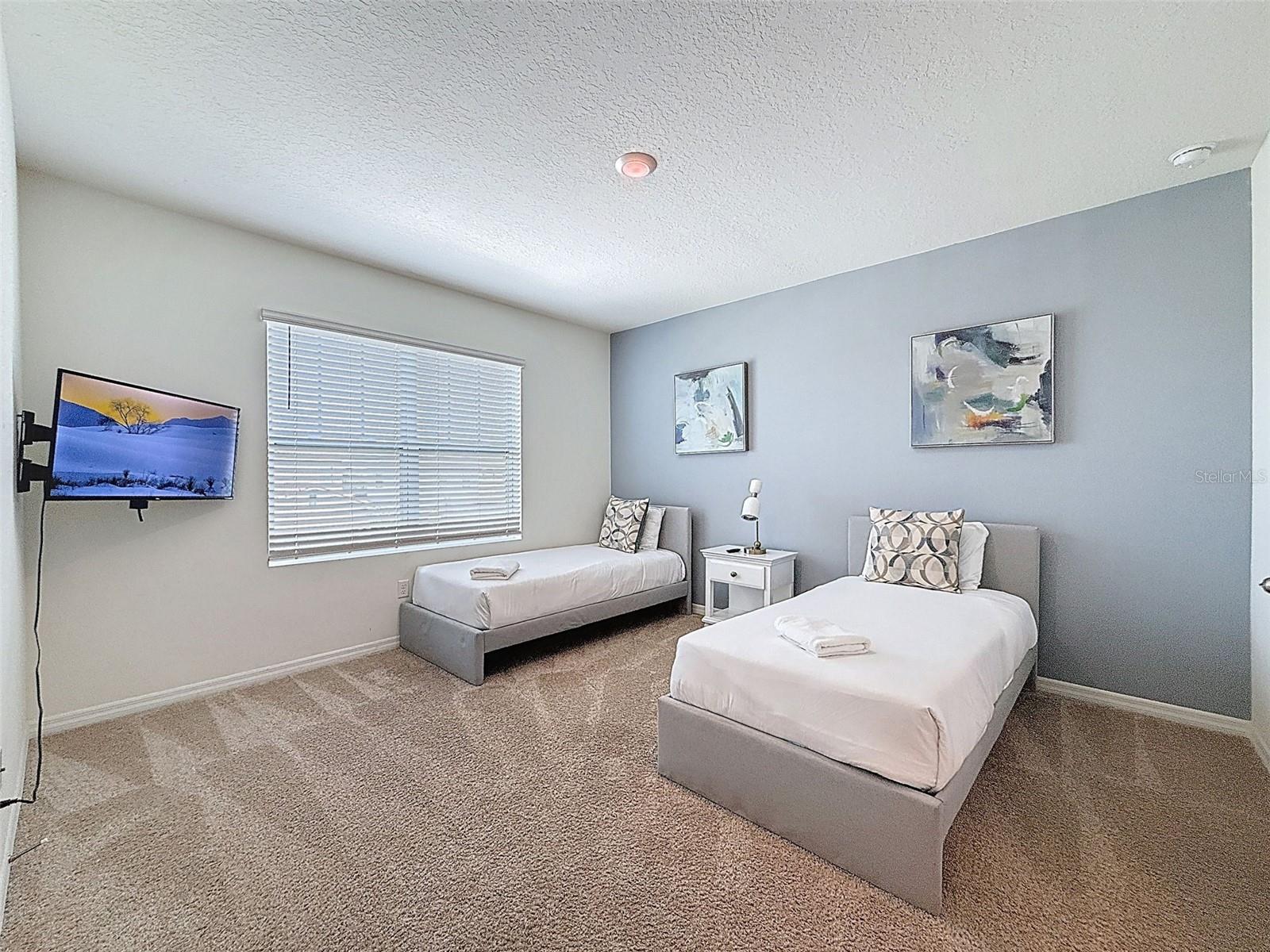 7511 Oakmoss Loop Property Photo 40