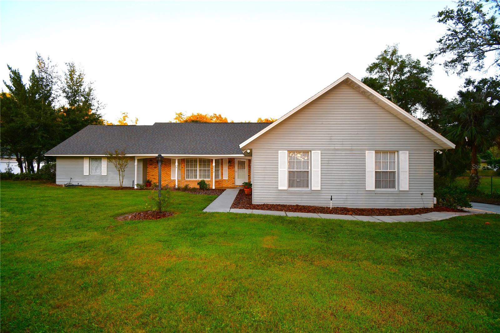 611 OLD EUSTIS RD