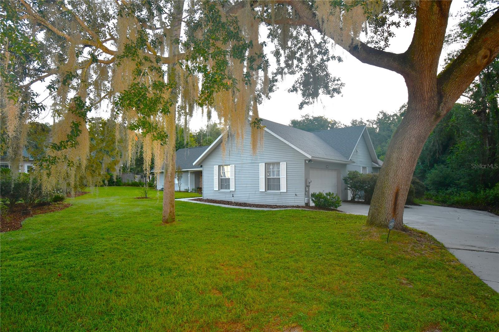 611 Old Eustis Rd Property Photo 4