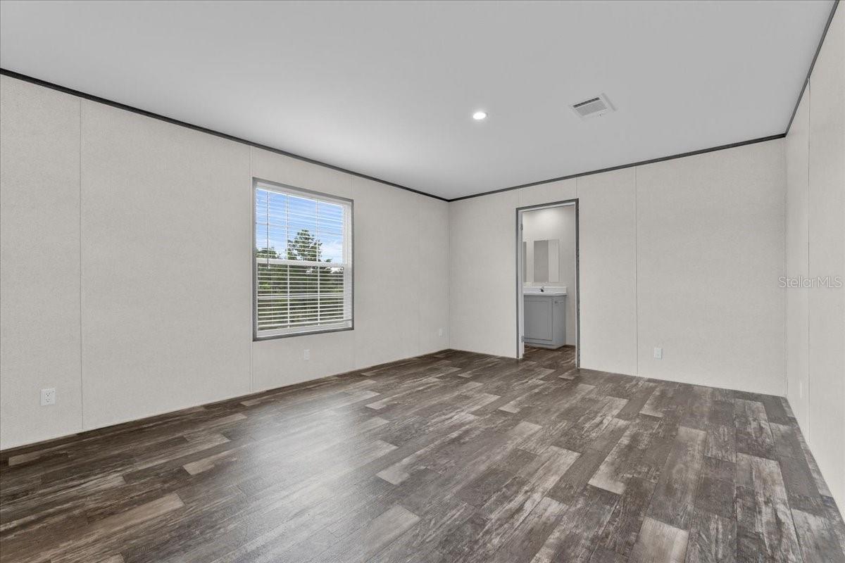 2763 N Vasser Ter Property Photo 19