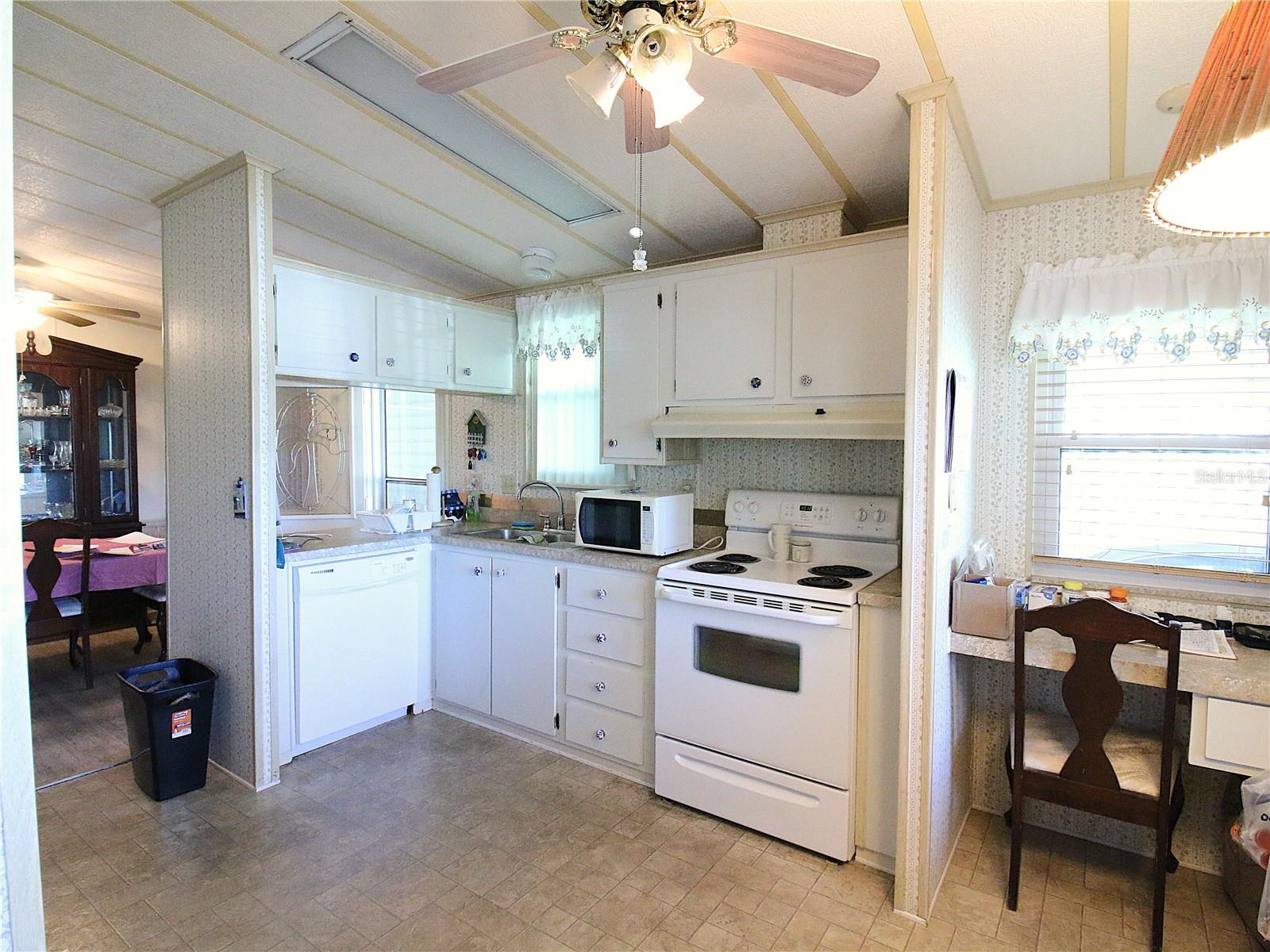 145 Jana Cir Property Photo 3