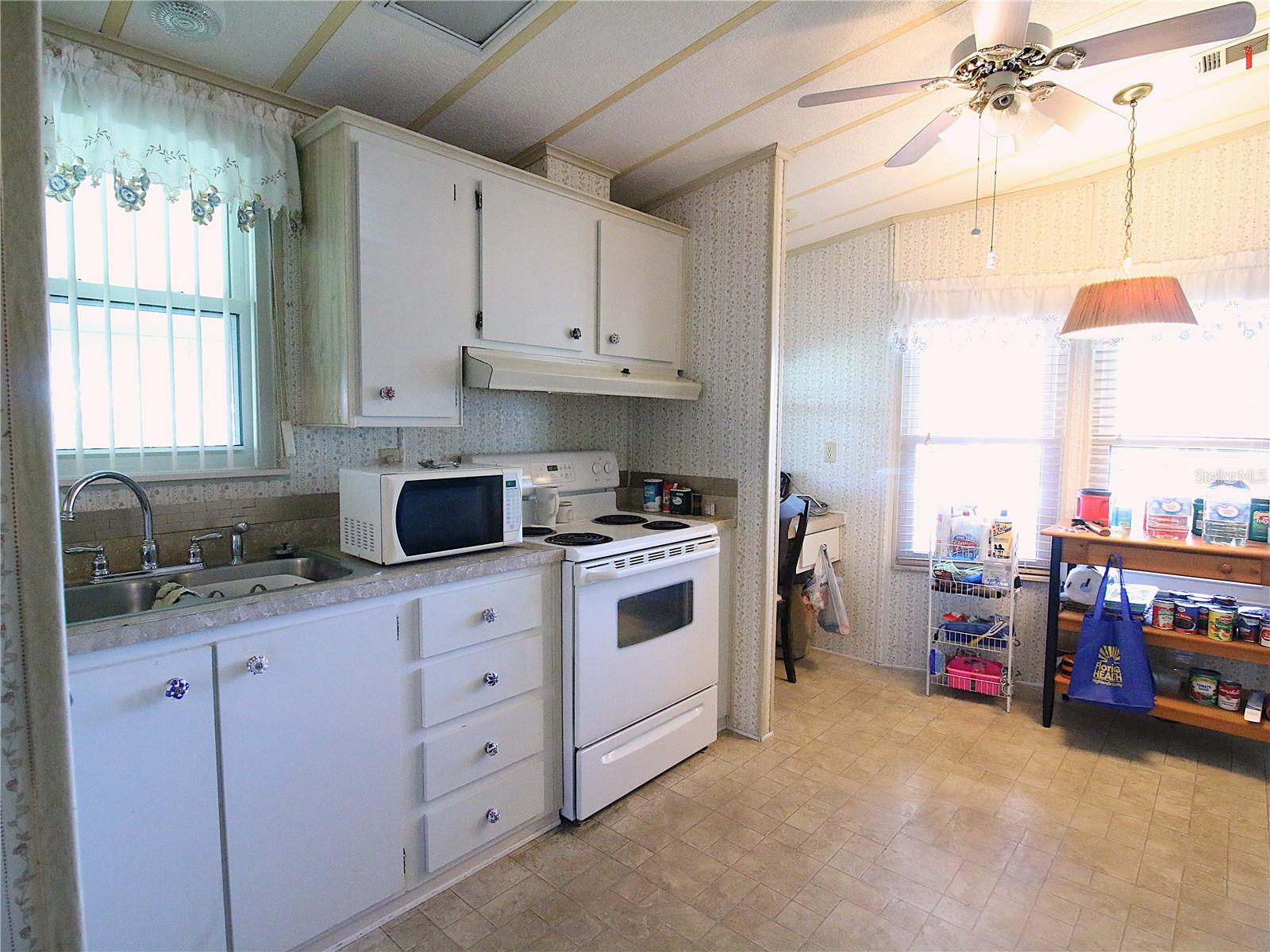 145 Jana Cir Property Photo 4
