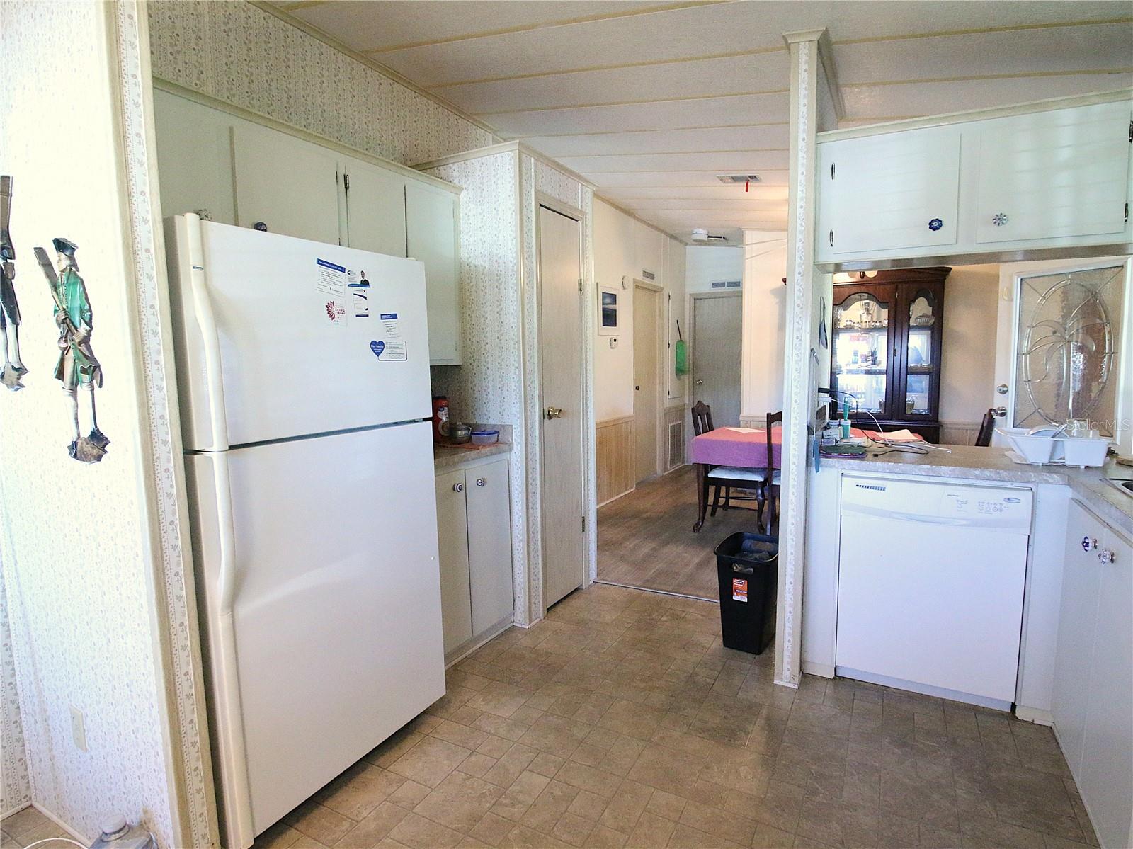 145 Jana Cir Property Photo 5
