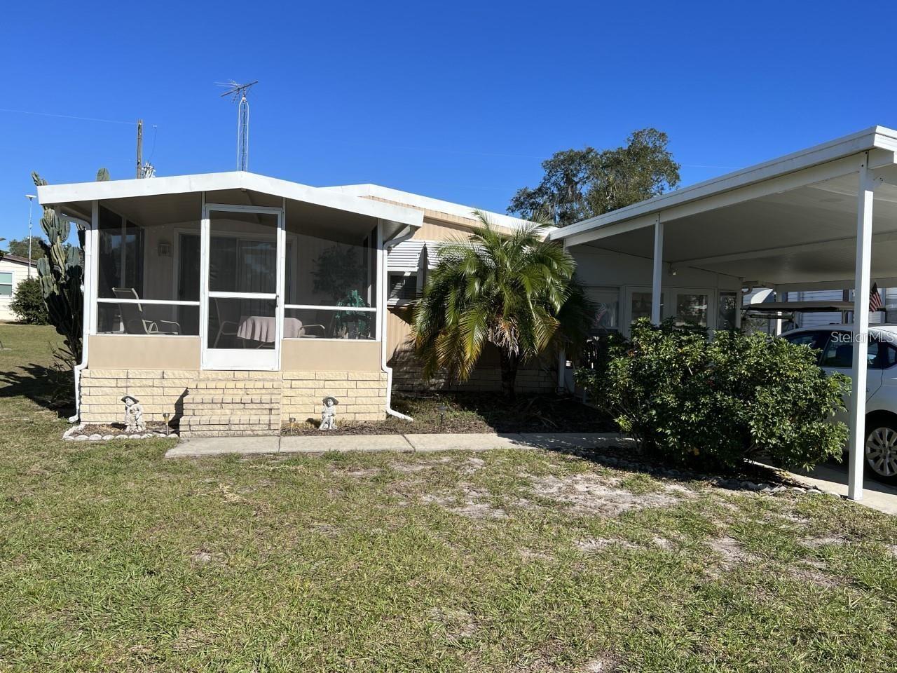 9072 LAKE POINT BLVD Property Photo 1