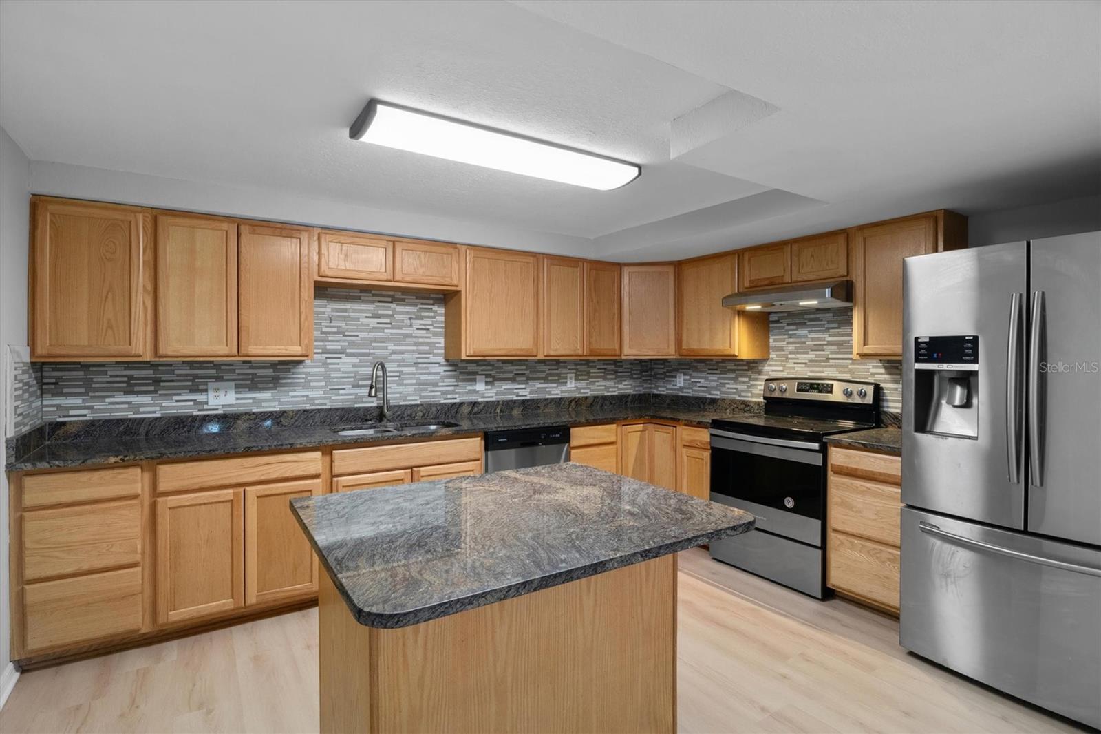 9602 N 46th St Property Photo 13