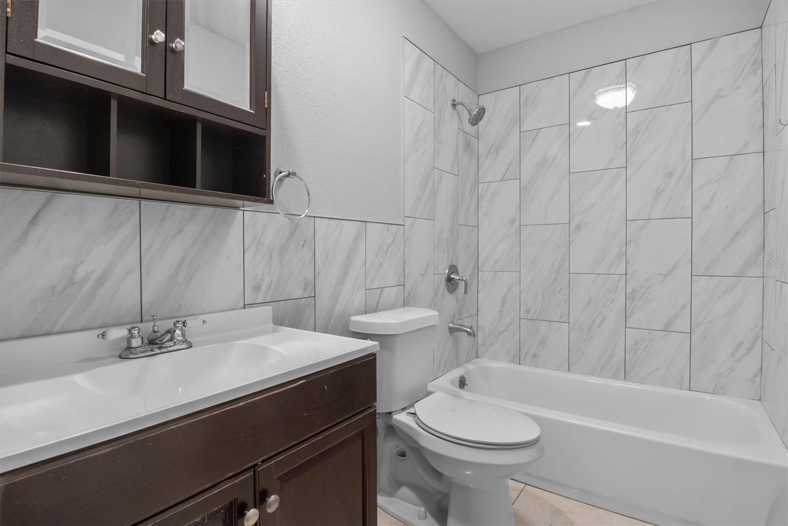 9602 N 46th St Property Photo 26