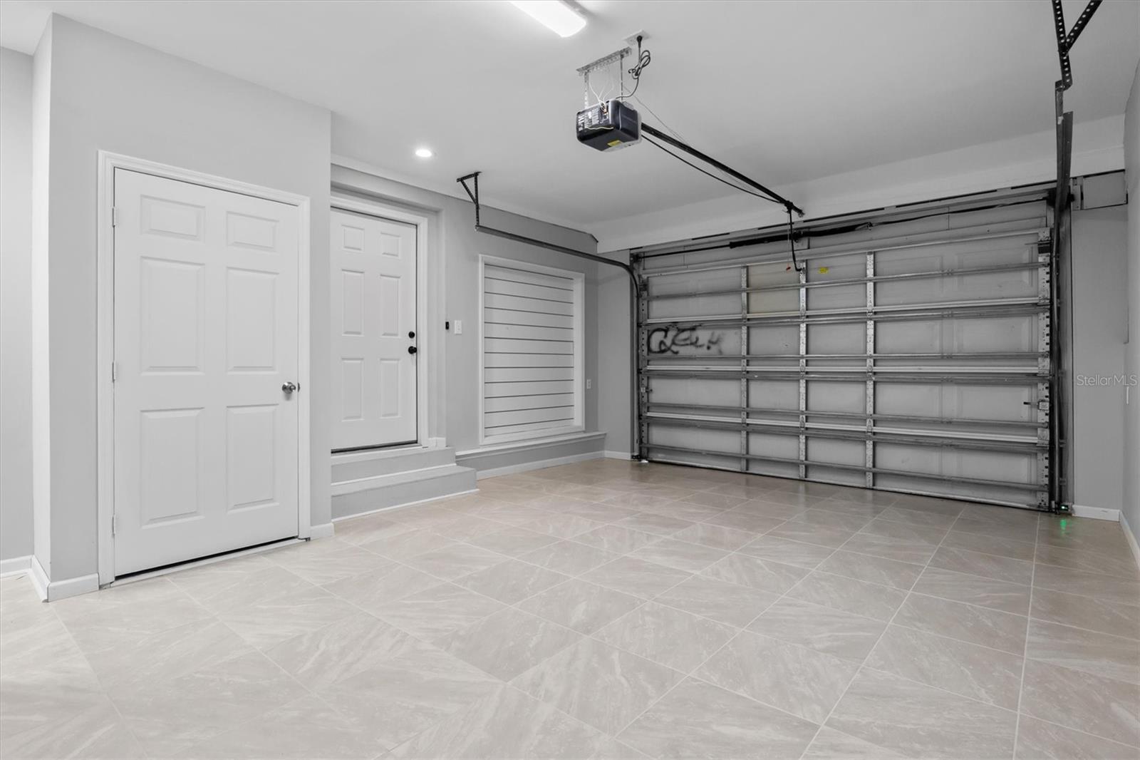 9602 N 46th St Property Photo 27