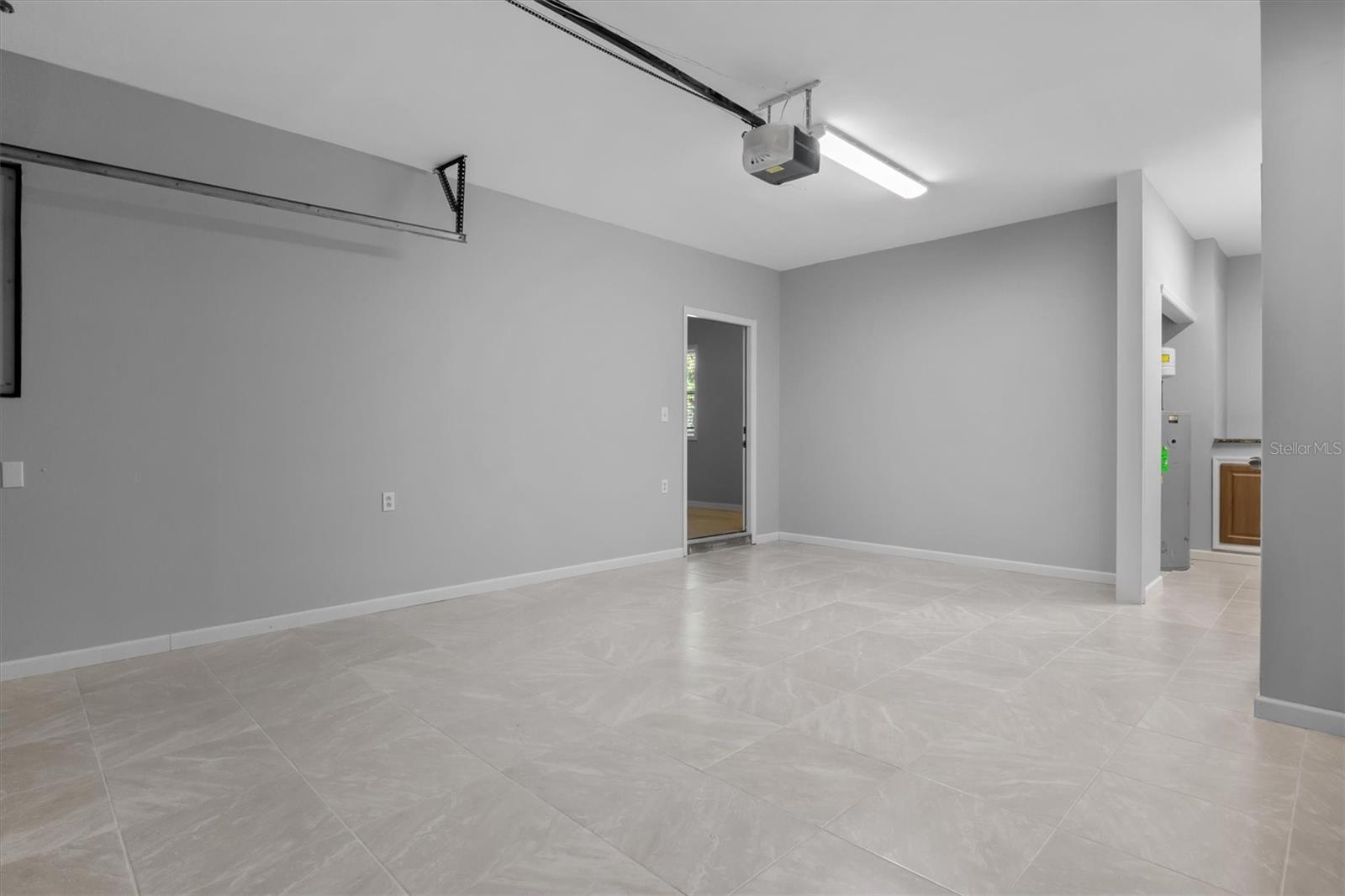 9602 N 46th St Property Photo 28