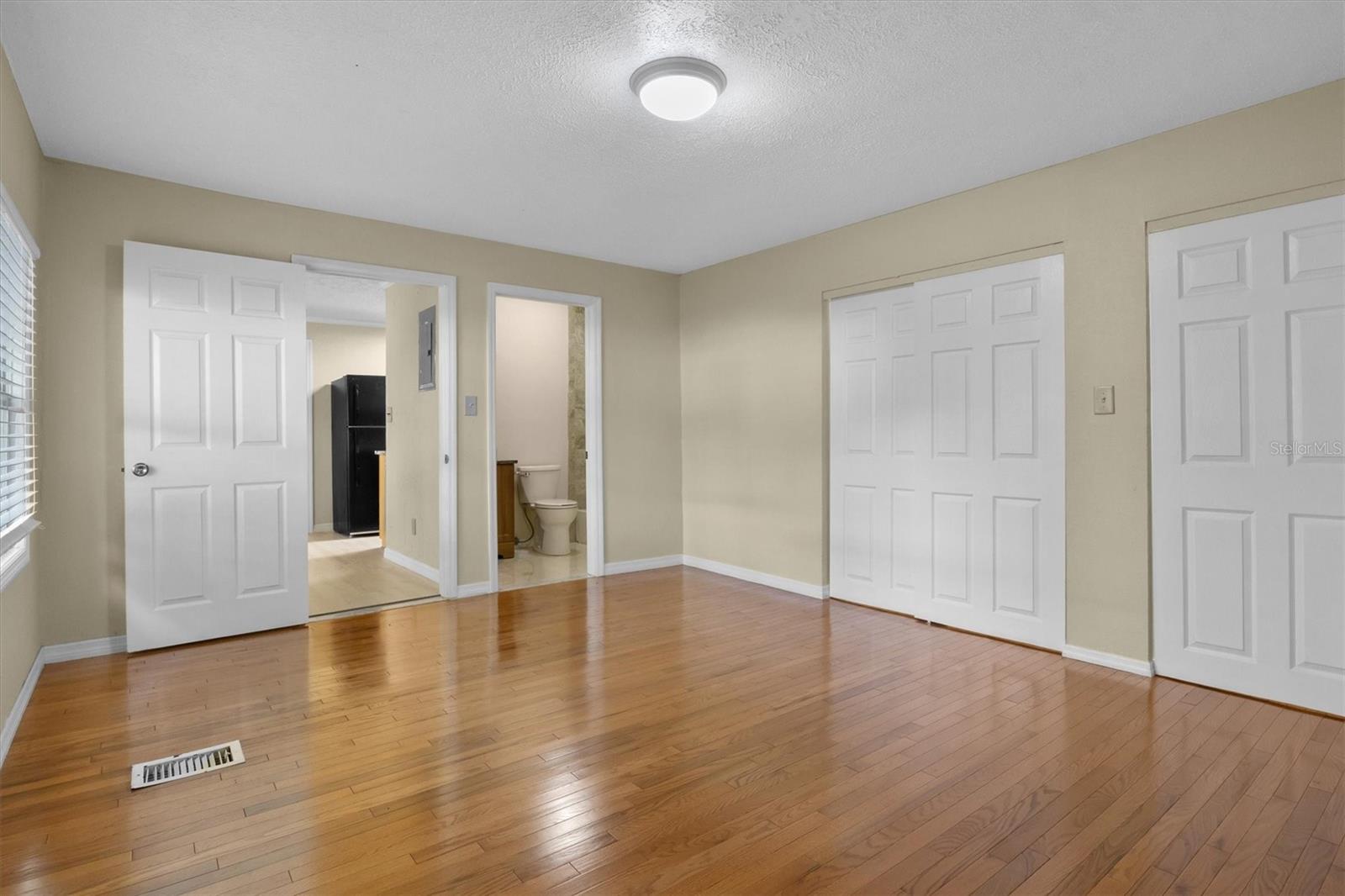 9602 N 46th St Property Photo 44