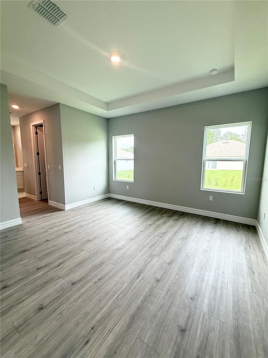 5834 Escalon Dr Property Photo 6