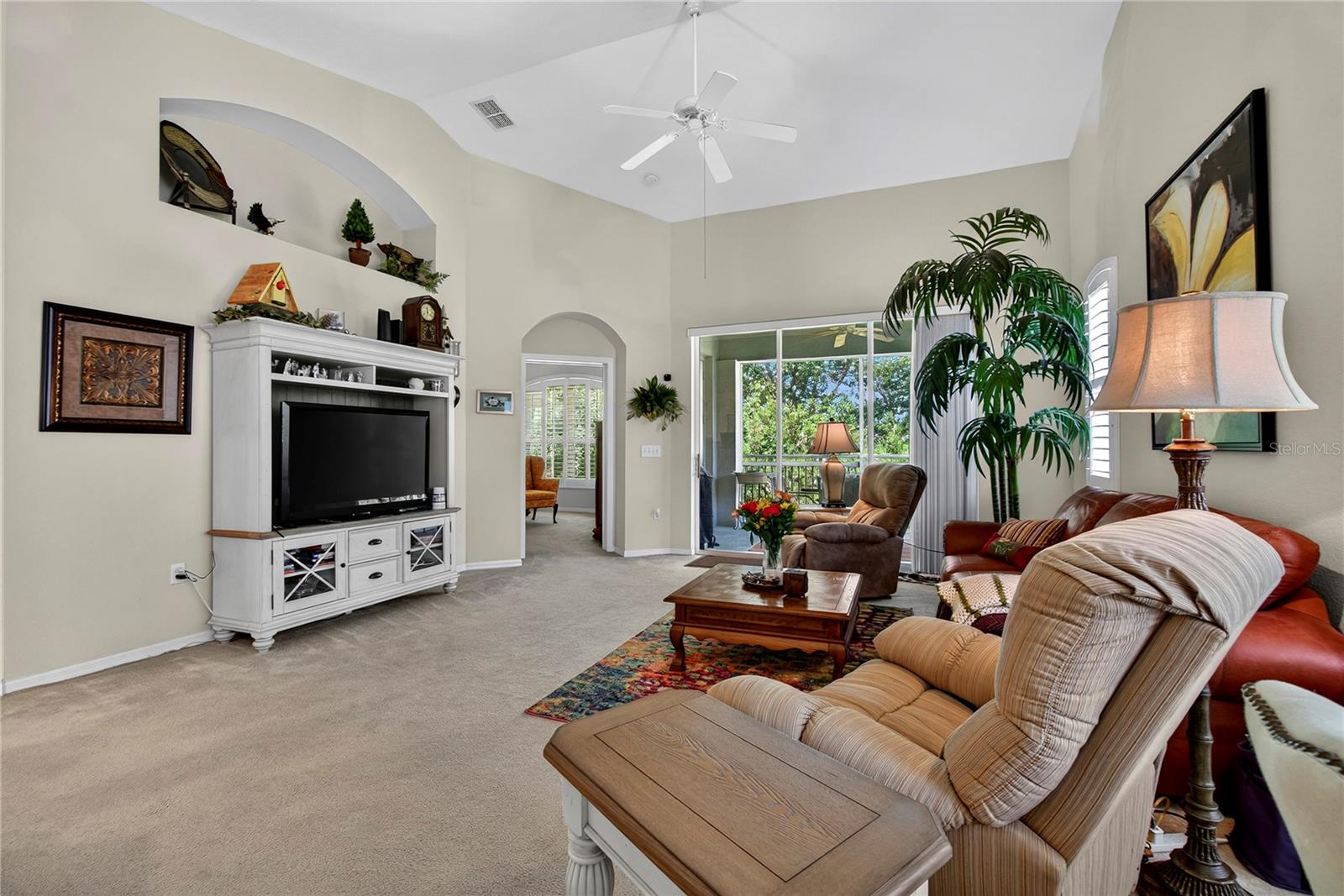 516 Grasslands Village Cir Property Photo 11