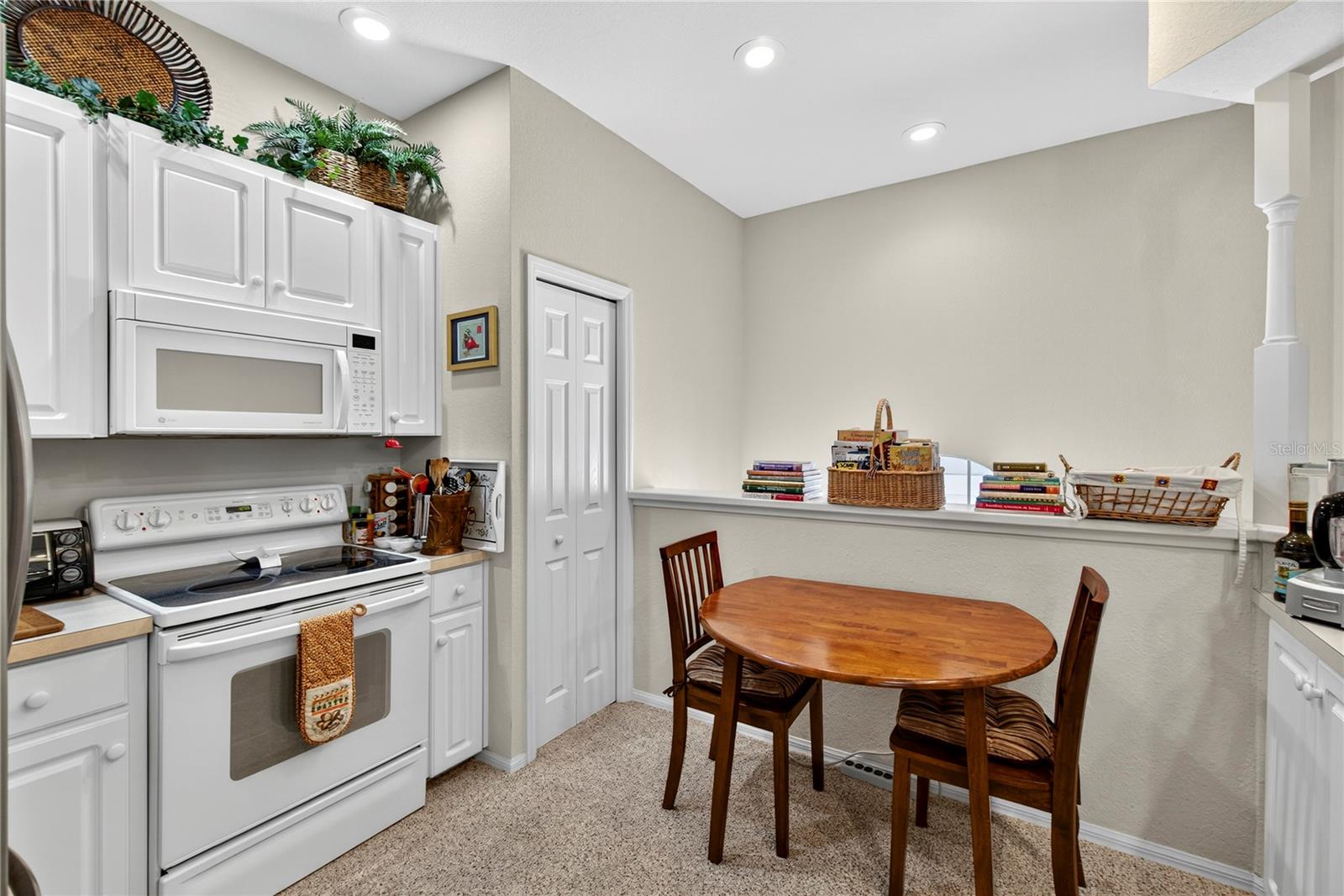 516 Grasslands Village Cir Property Photo 25
