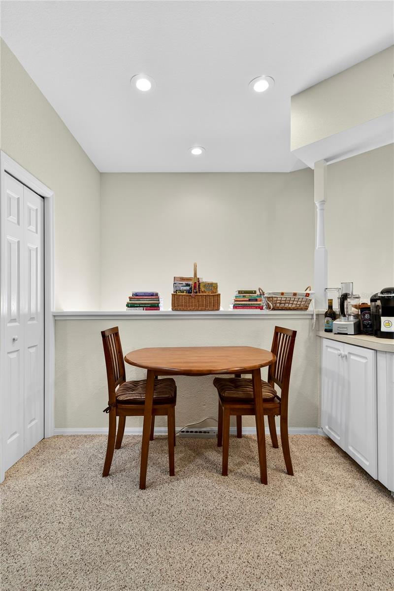 516 Grasslands Village Cir Property Photo 26