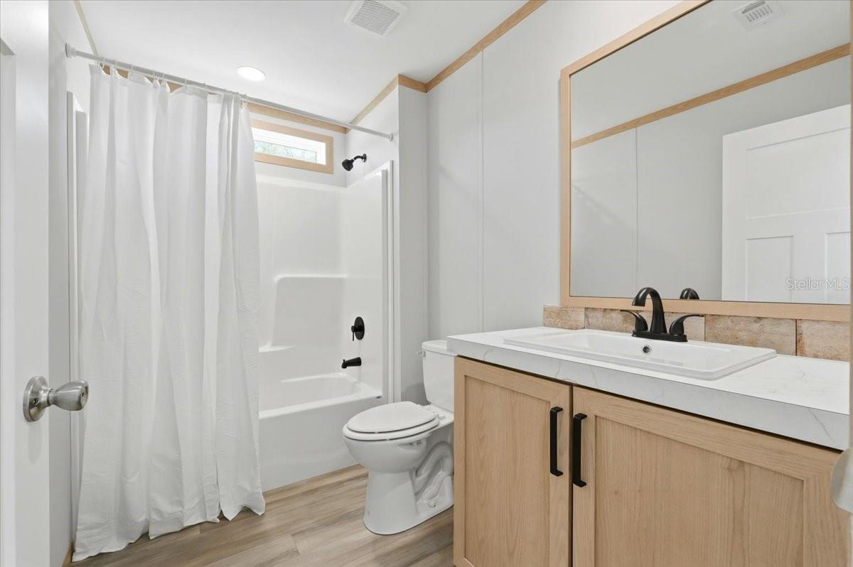 449 Stone St Property Photo 21