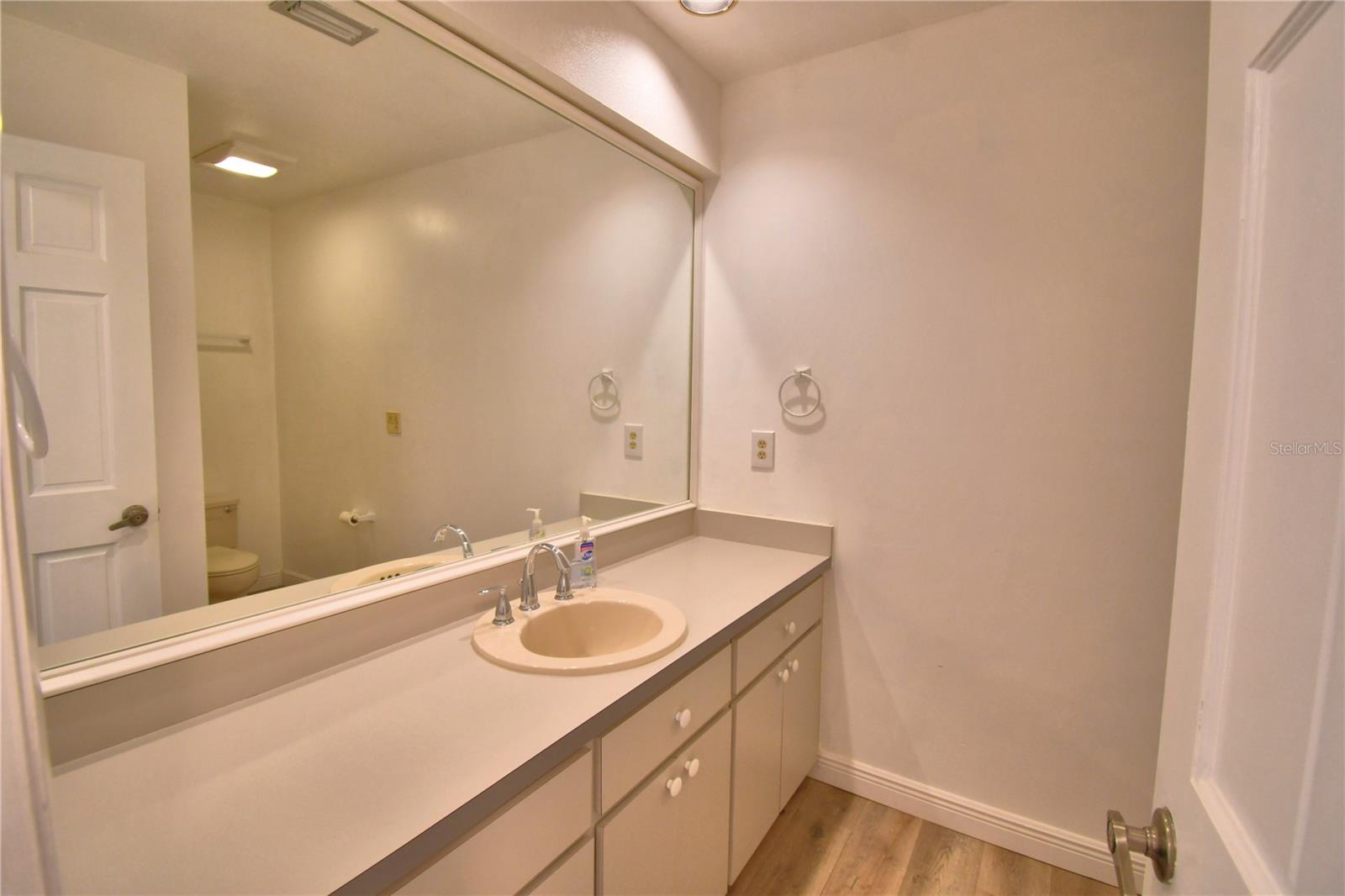 820 E Mann Rd Property Photo 22