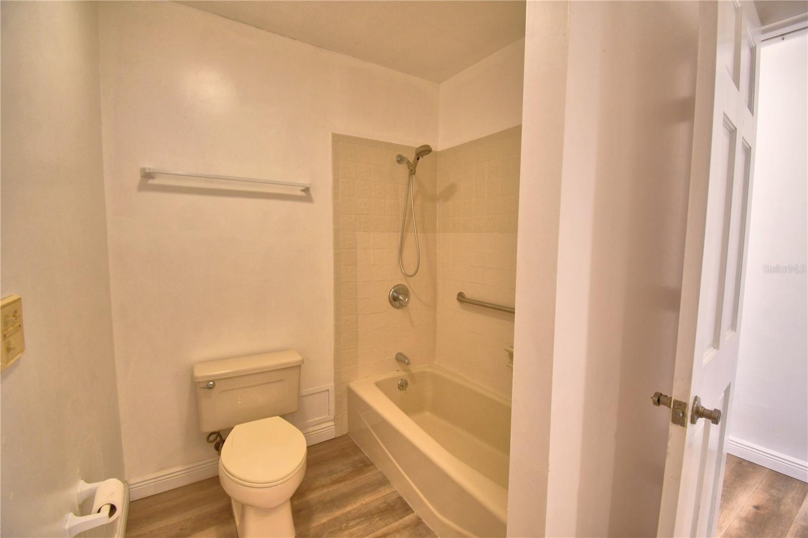 820 E Mann Rd Property Photo 23